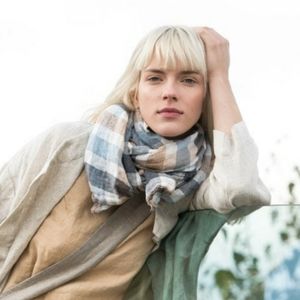 not Perfect Linen scarf blue beige check